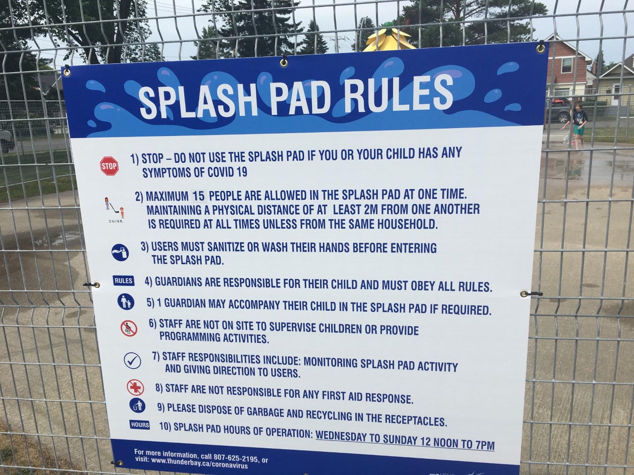 video-splash-pads-turned-on-for-the-summer-country-105-thunder-bay